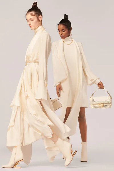 Look 17
